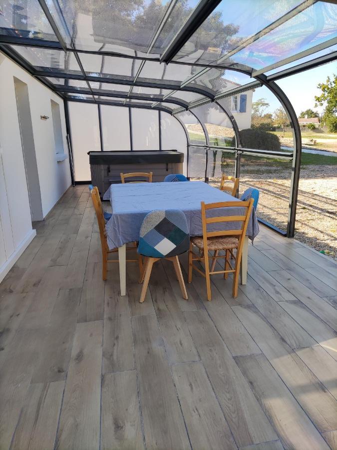 Maison Avec Jacuzzi Proche Plages Avrille  Экстерьер фото